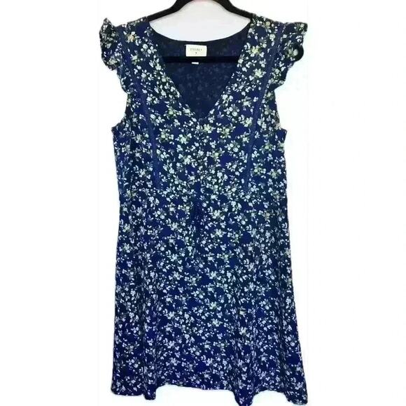 Everly Dresses & Skirts - Everly Navy Floral V-Neck Ruffle Flutter Sleeve Button-Front A-line Mini Dress M